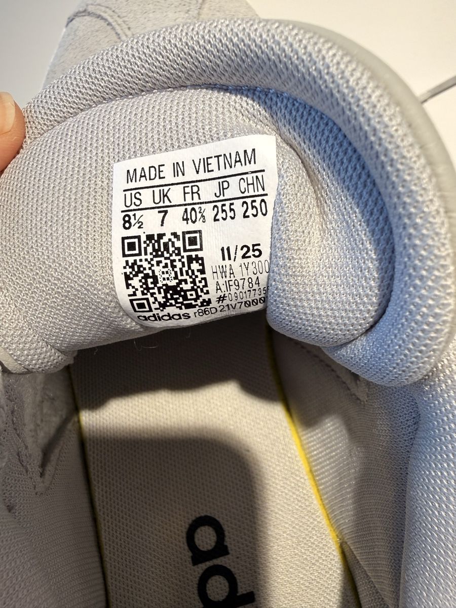 Adidas Chaussures femmes: Adidas Sneaker grau Wildleder  – Neuf (Voir description) à Münsingen par saenny79 3