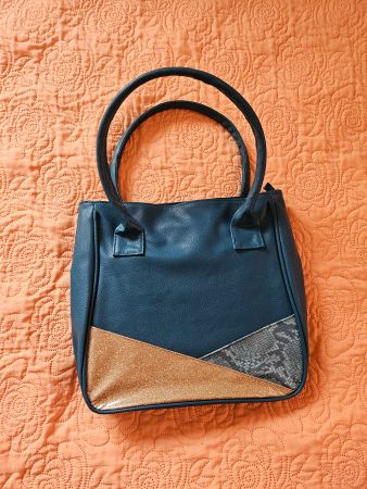 Elegante Damentasche im Top-Design