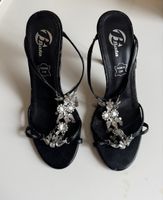 Vintage leather sandals