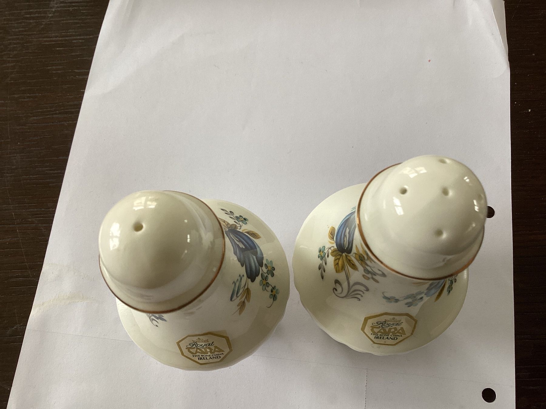 Set di piatti: Tara salt & Pepper holders Ireland – Usato da Bursinel venduto da don_ccb9 2