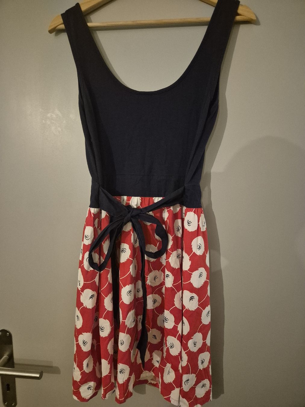 Kleider: Sommerliches Kleid mit Blumenmuster, Grösse S – Neu (gemäss Beschreibung) aus Zürich von mit_jz2x 3