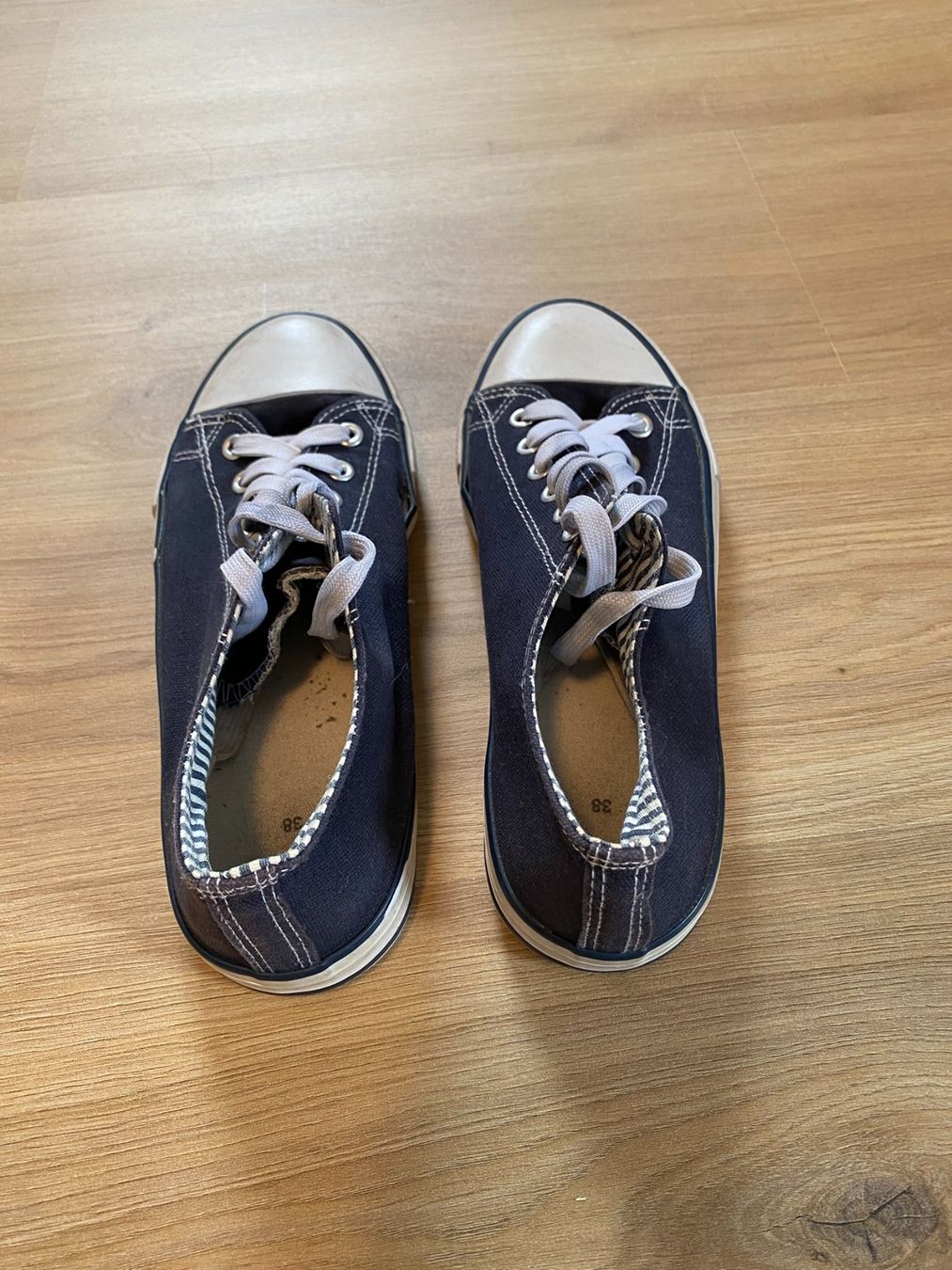 Scarpe da donna: Chaussures basses bleu – Usato da Delémont venduto da elena_neuhaus 1