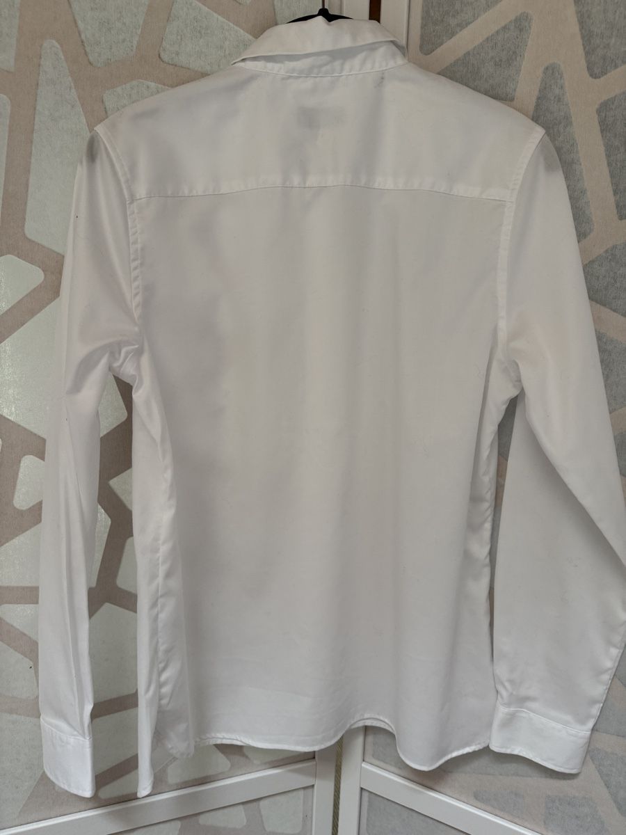 Chemisiers: Great new White cotton blouse. S – Neuf (Voir description) à Grund b. Gstaad par PlageNeigeplus 4