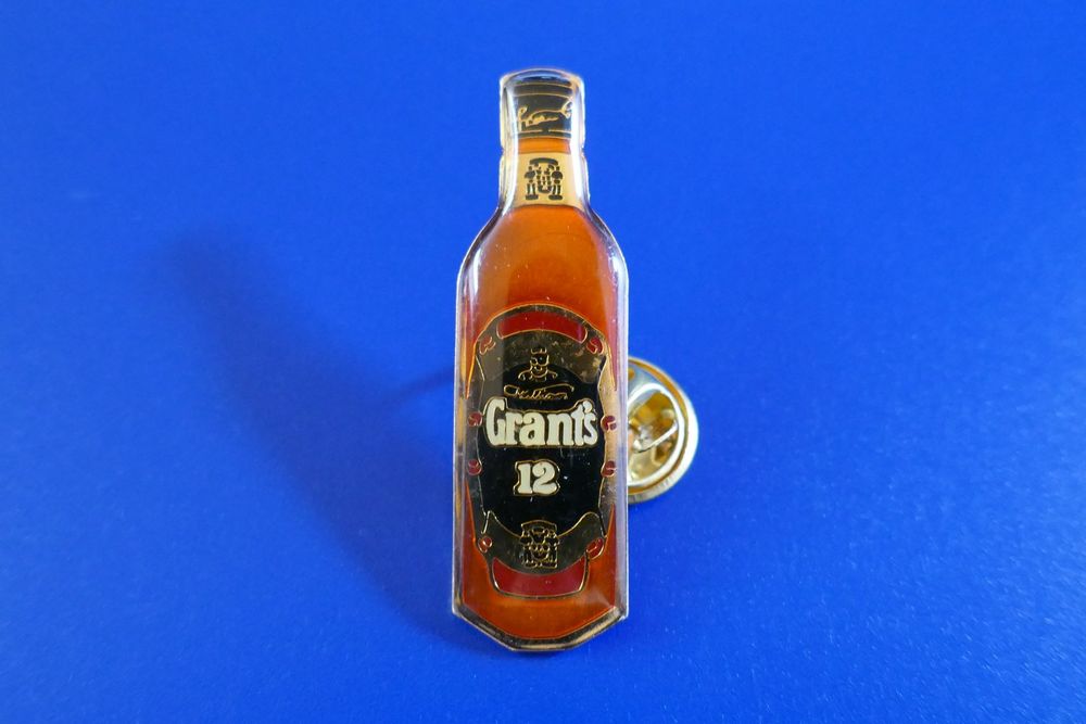 Pin's Bouteille Grant's 12 Kaufen auf Ricardo