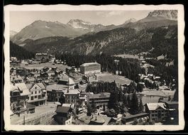 AK Arosa, Ortsansicht mit See und Hotels
