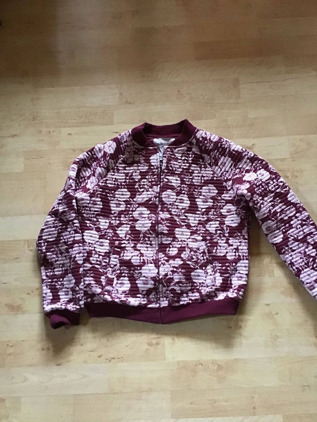 Bershka Giacche: Jacke "Bershka" Gr. M... – Usato da Uetendorf venduto da Koh0