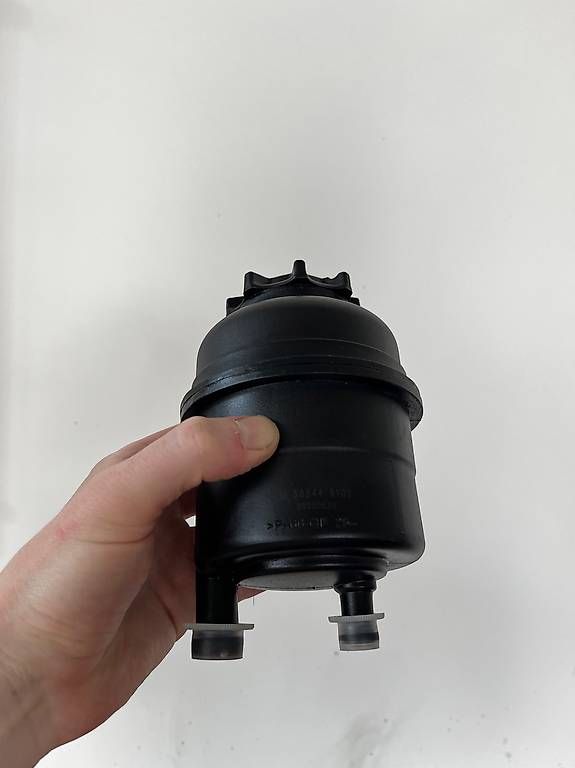 Alle Autoersatzteile: E46 M3 Servo Ausgleichsbehälter – Gebraucht aus Wil SG von pantau13