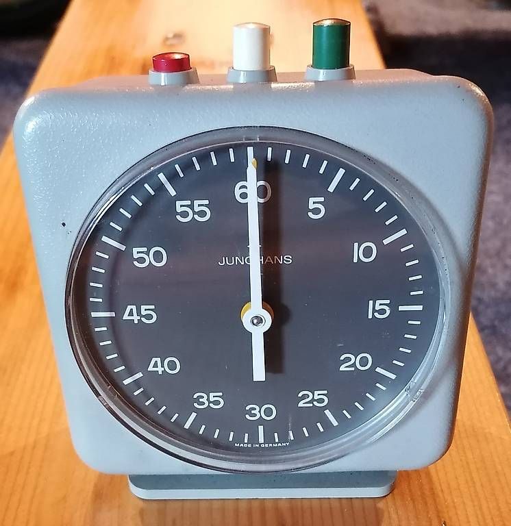 Junghans Orologi: Junghans Timer aufziehbar – Usato da Stüsslingen venduto da Sandsalz
