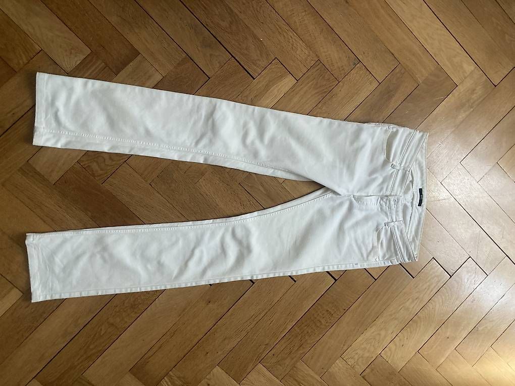 Jeans: Hugo Boss Jeans – Usato da Zürich venduto da ElineK