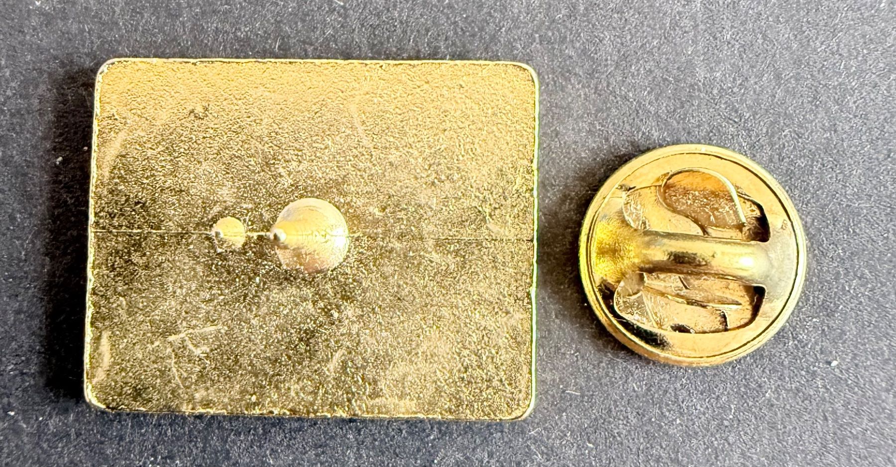 Plaquettes & Badges: Pin’s 1992 CRP Brochet – D'occasion à Fleurier par jea_j77g 1