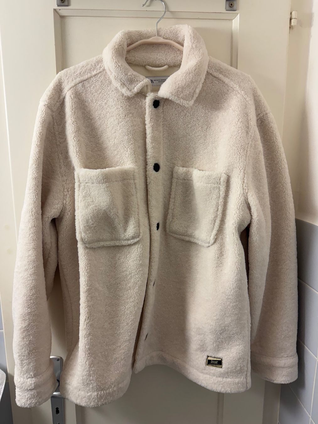 Zara Jacken: Zara jacket super cozy - XL – Gebraucht aus Leysin von Mr.Matthew