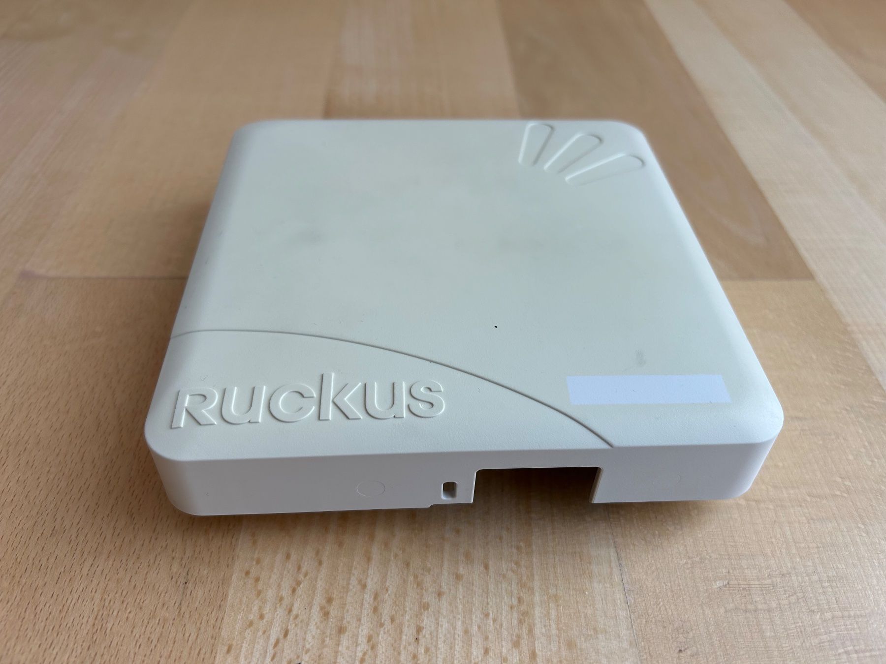 Modems & Router: Ruckus ZoneFlex 7372 Wireless Access Point (WLAN) – Gebraucht aus Bremgarten AG von Auctionforyou 1