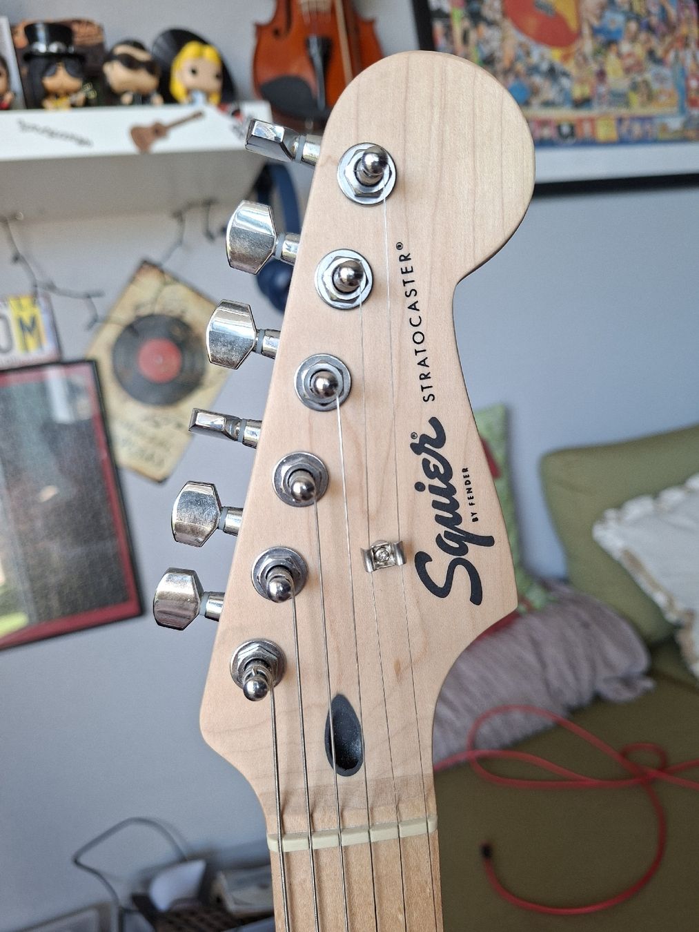 Squier Strumenti musicali: Guitare électrique Squier Stratocaster Sunburst avec housse – Usato da Collombey venduto da lon_m7qd 1