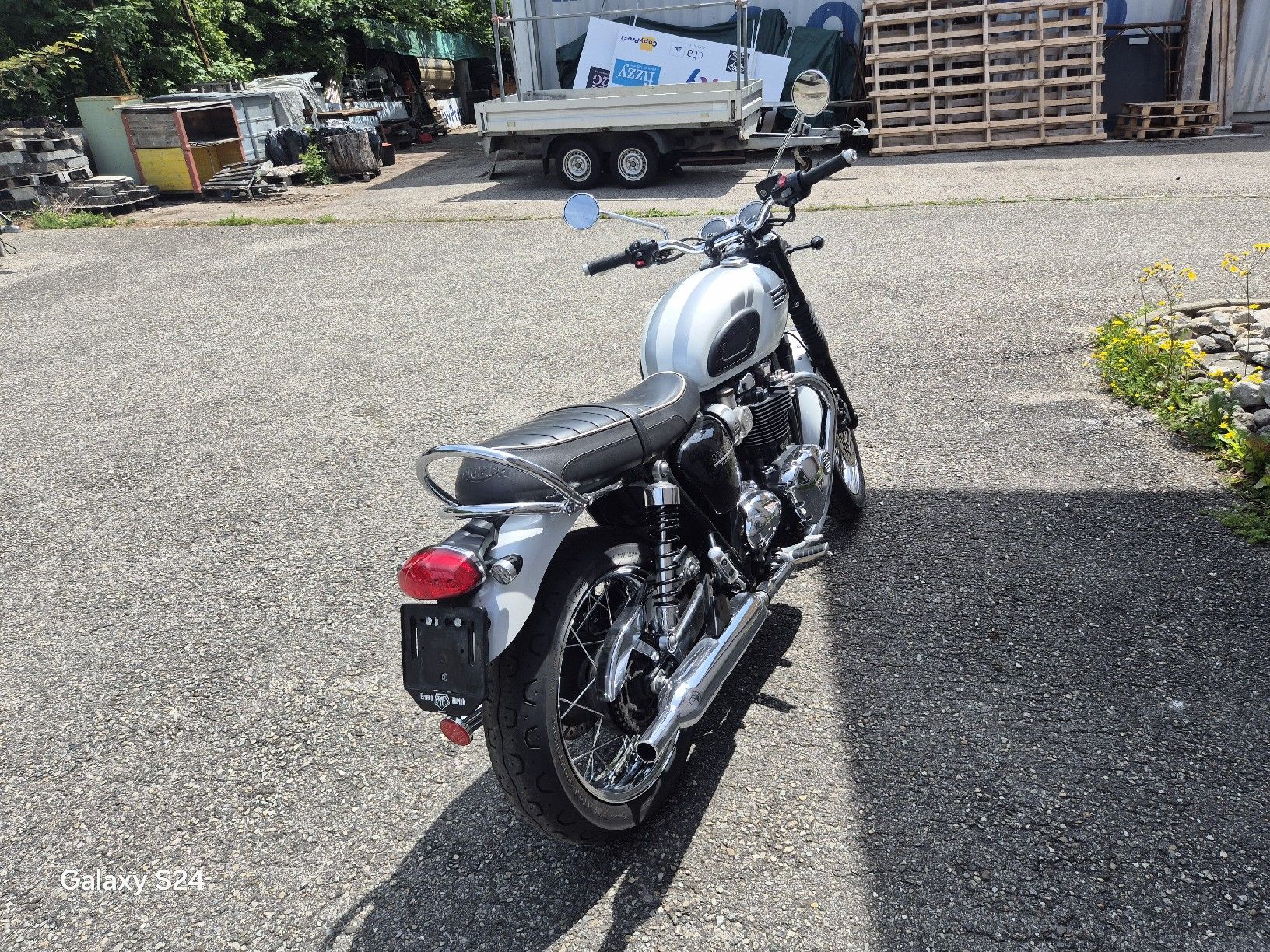 Triumph Strada: A vendre Triumph T 120 Diamond – Usato da Puidoux venduto da Kanaris3 2