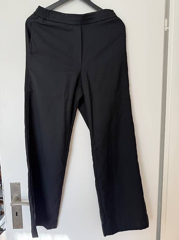 Hosen: Wollehose von COS – Gebraucht aus Küsnacht ZH von nat_m97w