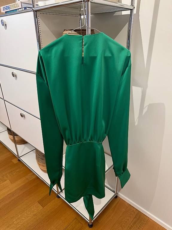 The Attico Vestiti: THE ATTICO KLEID VERT JADE – Nuovo (secondo la descrizione) da Schwyz venduto da bofb 4