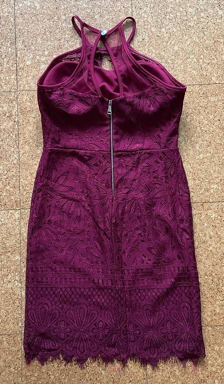 Kleider: Festkleid dunkelrot Grösse XS  – Gebraucht aus Bern von RamonaSteiner 2