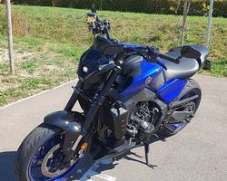 Yamaha MT-09 MT09 Black / Blue Special