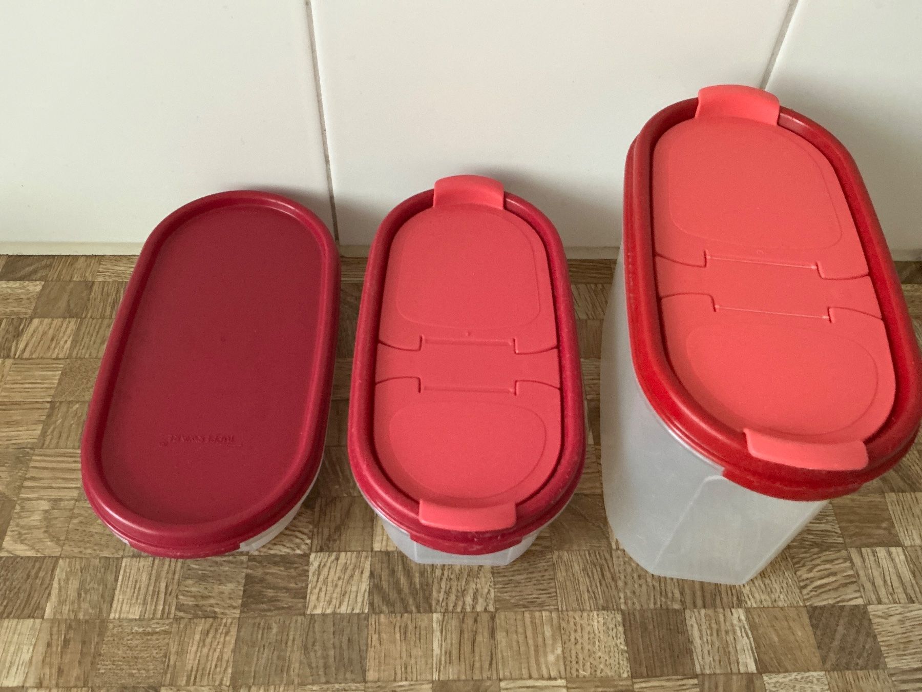Tupperware Behälter & Ähnliches: Tupperware.    3 Vorratbehälter – Gebraucht aus Birmensdorf ZH von Hilhan 1