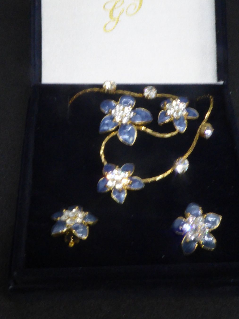 Altri gioielli: Parure collier et boucles d'oreilles système clip – Usato da Porrentruy venduto da Tic-Time