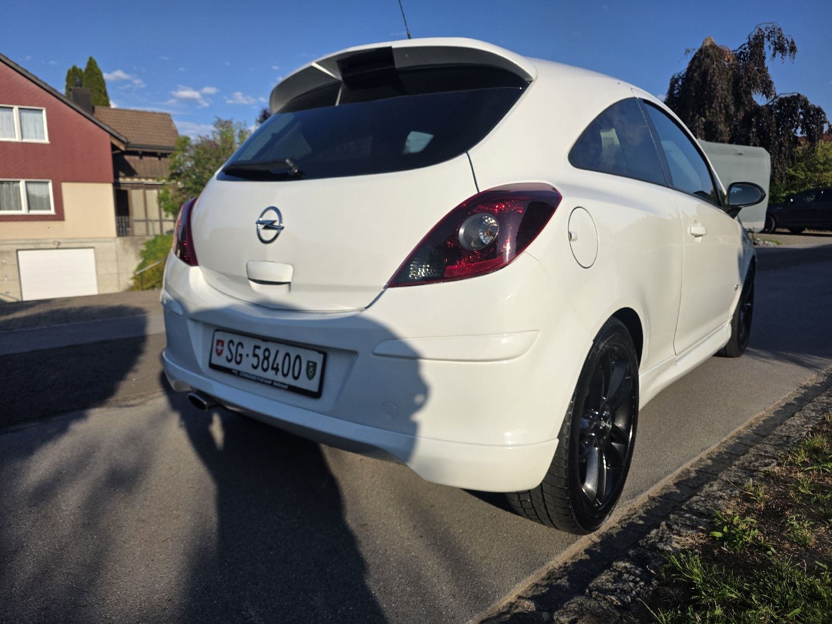 Opel Automobili: Opel Corsa 1.4 OPC Line – Usato da Niederuzwil venduto da Jamy3 6