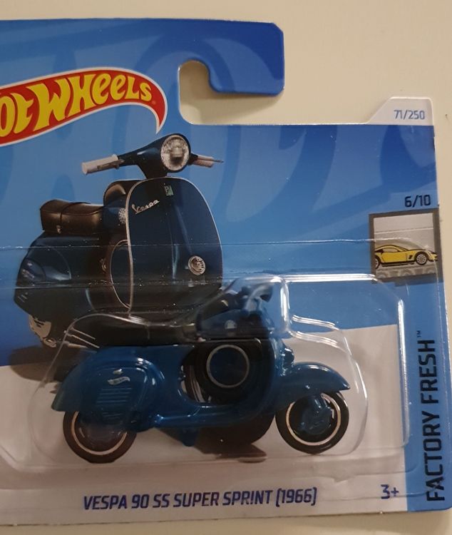 Hot Wheels - Vespa 90 Super Sport Super Sprint (1966) - HW Moto 2/5 - JBB07 - Short Card - Motorrad - Weiss - Mattel 2025 – 1:64