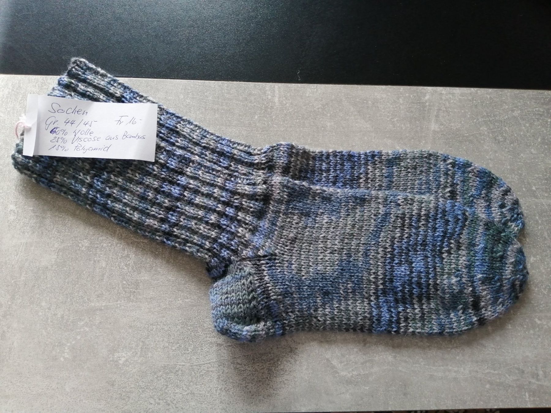 Socken: Socken handgestrickt, Grösse: 44/45 – Neu (gemäss Beschreibung) aus Altstätten SG von willipatricia