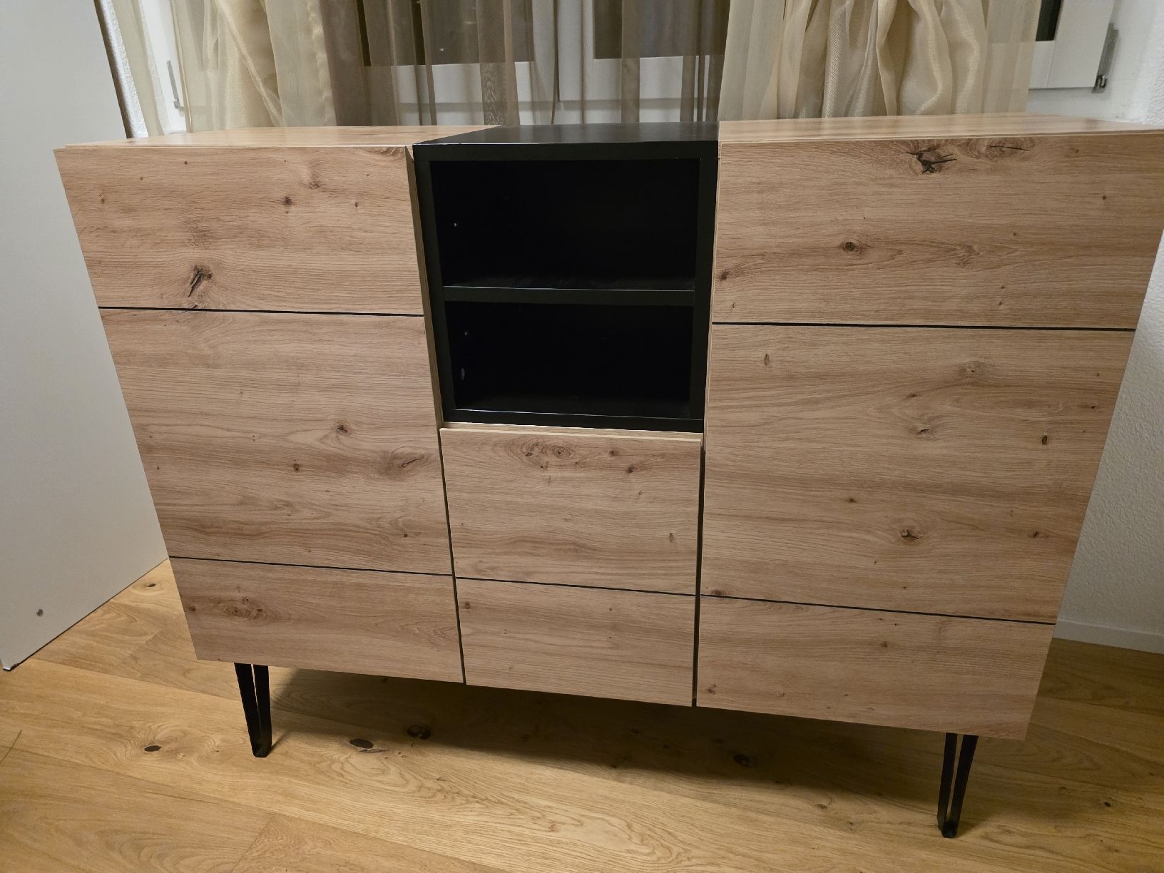 Cassettiere: Sideboard Holzoptik mit Fächern guter Zustand – Usato da Tuggen venduto da luk_n5qm