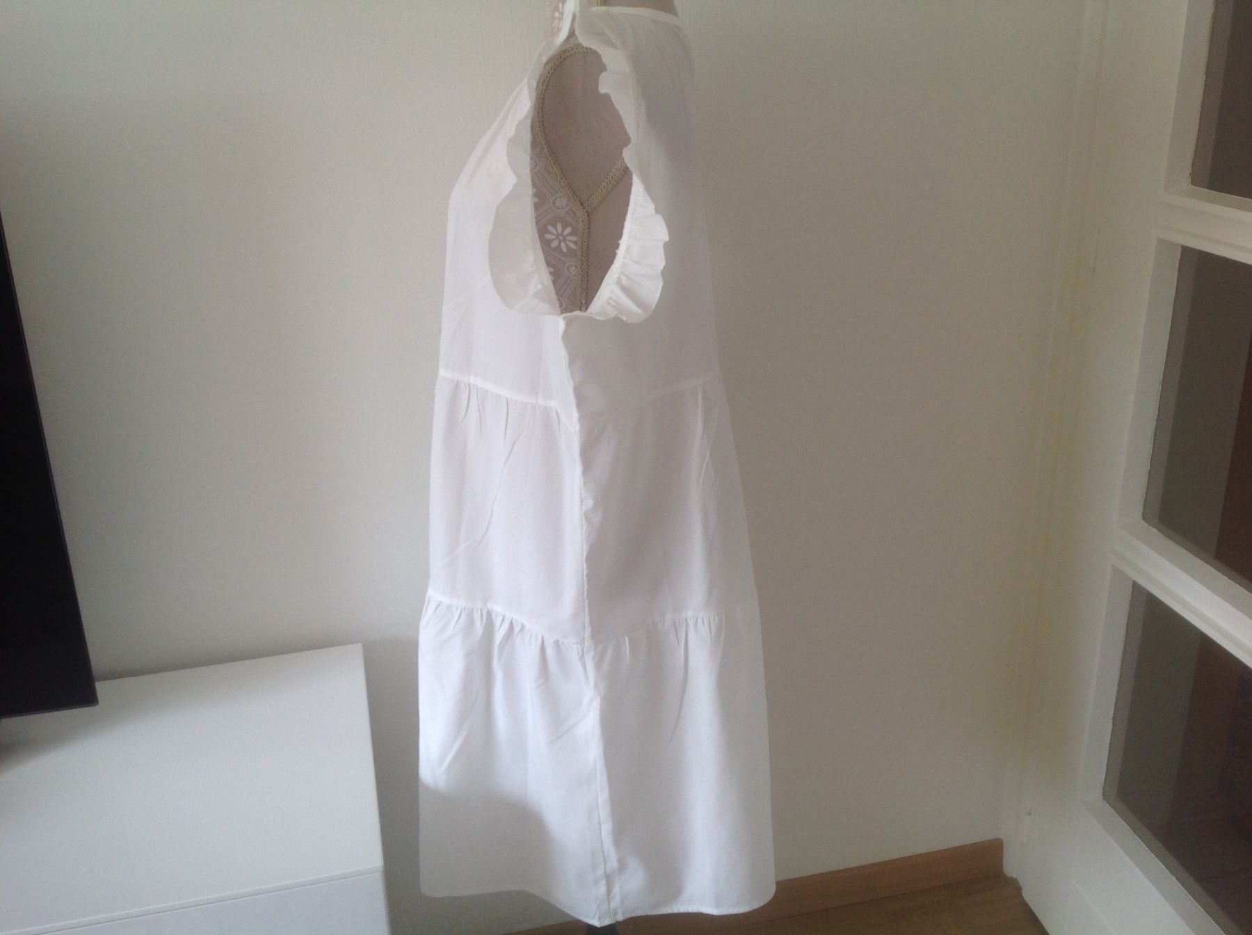 Robes: Robe de plage - M – D'occasion à Sion par accroshoes 1
