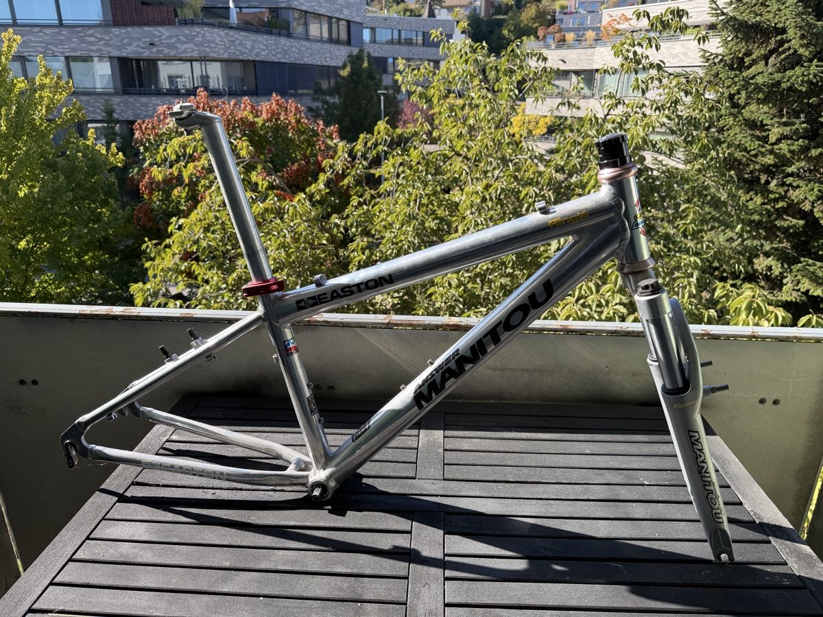 Manitou Ersatzteile: Answer Manitou Hardtail Replika – Gebraucht aus Basel von compralotodo