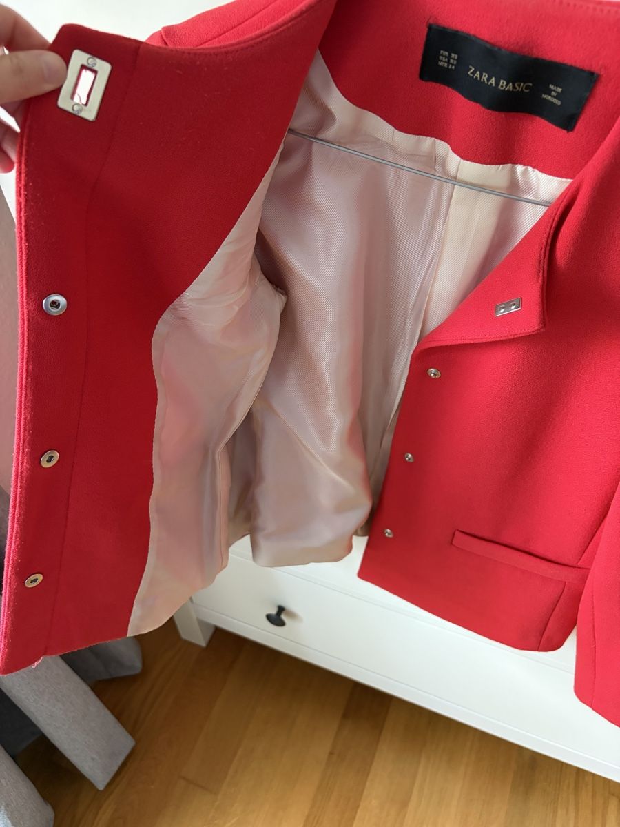 Zara Giacche: Zara red jacket, size XS – Usato da Zug venduto da digalvao 3