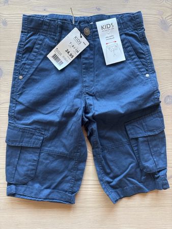 Kurze Hose Marine Grösse 128 verstellbarer Bund neu