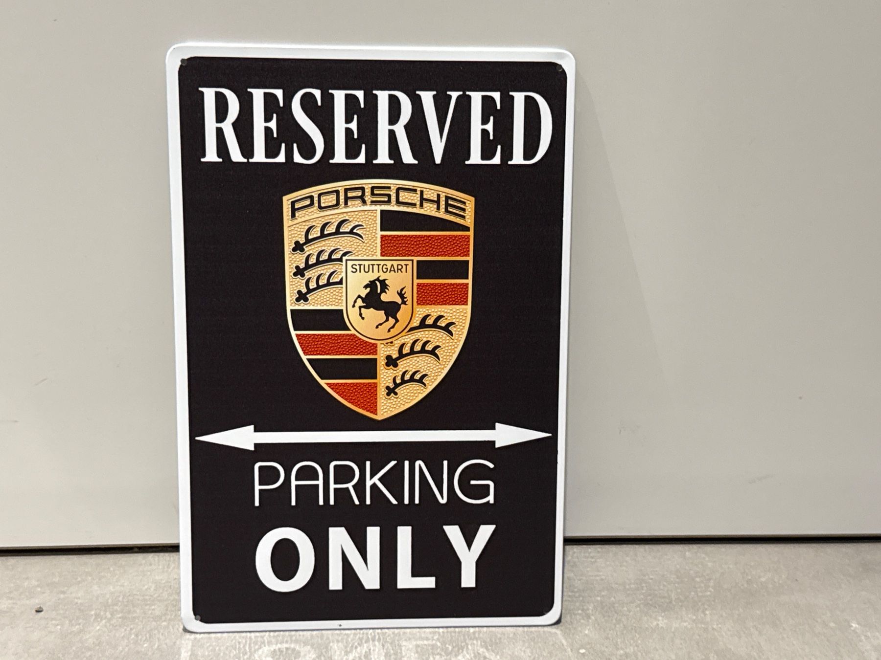 Porsche Insegne: PORSCHE Parking ONLY Schild Blech TOP ANGEBOT % NEU – Nuovo e nell'imballaggio originale da Seon venduto da Aaargauer01 3