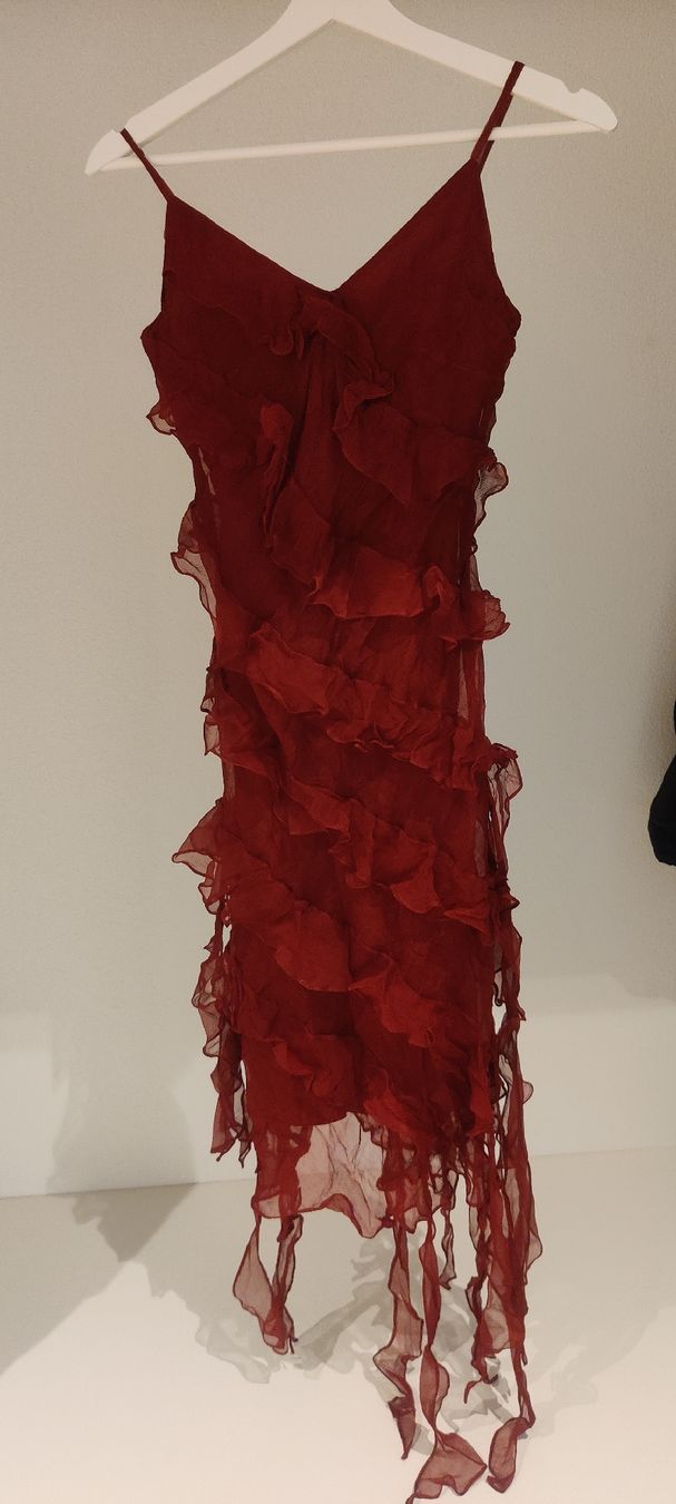 Vestiti: Rotes Seidenkleid mit Trägern von unique – Usato da Schübelbach venduto da ali_mgs8 1