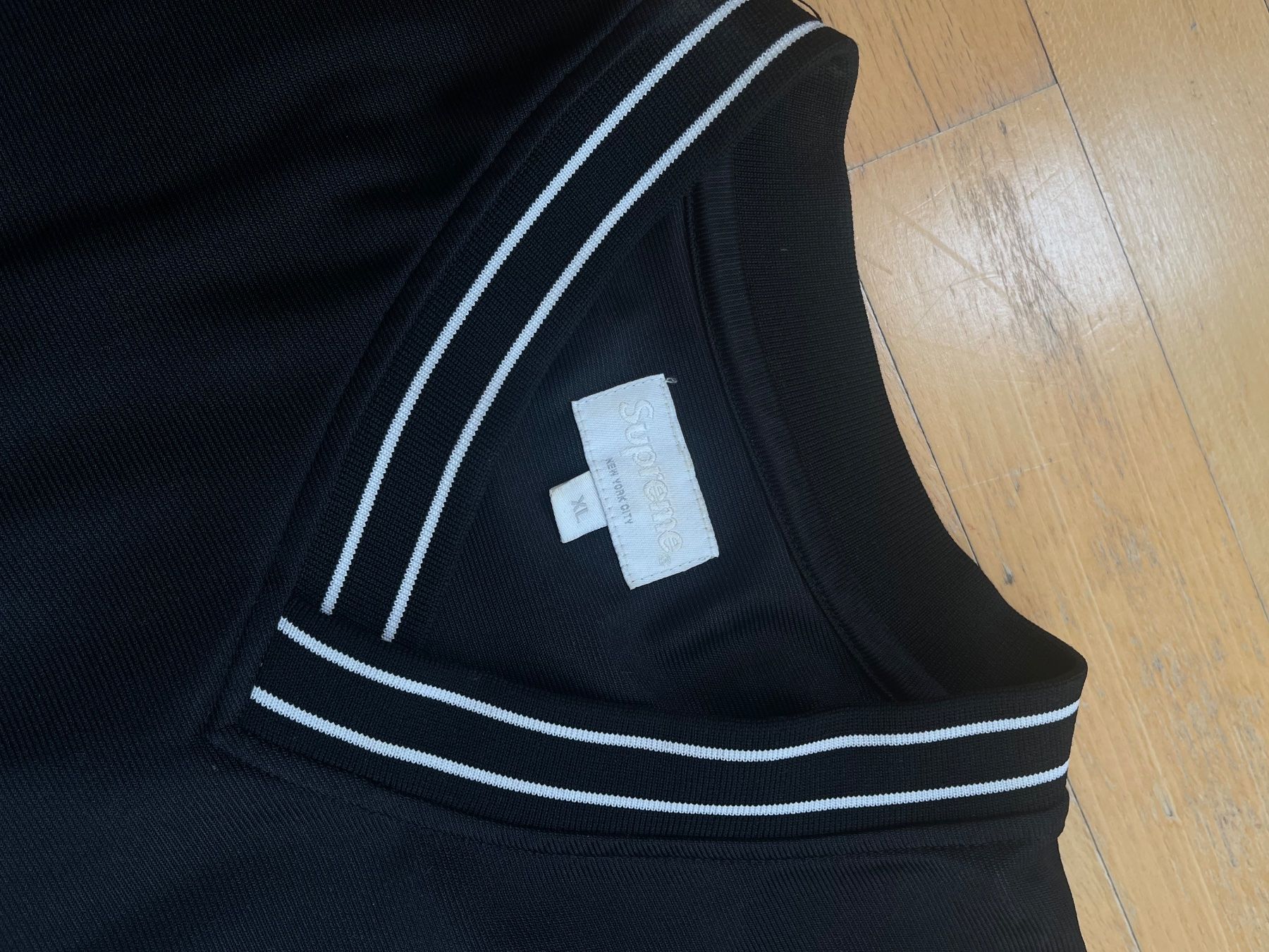 Maglioni & Felpe: Supreme Pullover Schwarz, Top Zustand, Grösse XL! – Usato da Gockhausen venduto da max_t9mh 2