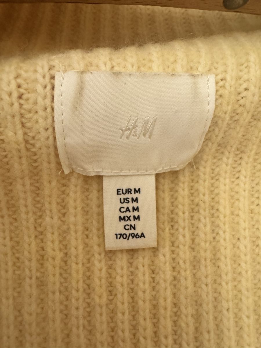 H&M Maglioni & Felpe: Buttergelber Zip-Pullover in M – Usato da Igis venduto da jul_7vgf 1