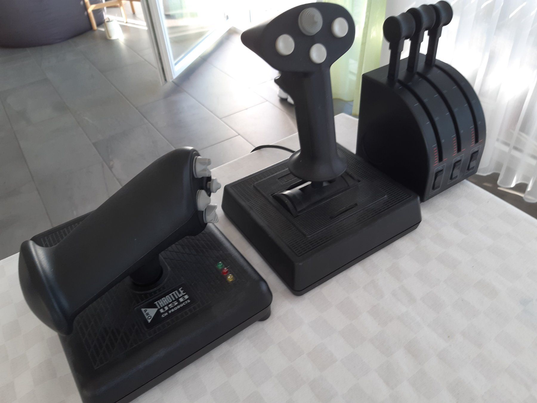 Controller: CH Products Flight Sim Yoke, Throttle – Usato da lyss venduto da re-mo01 2