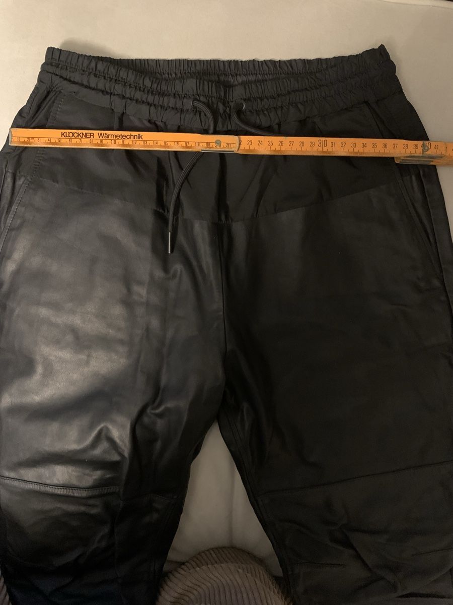 Alexander Wang Pantaloni: Alexander Wang Lederhose – Usato da Bergdietikon venduto da zor_856j 4