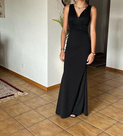 Robe de gala sobre et chic Pronovias Acheter sur Ricardo
