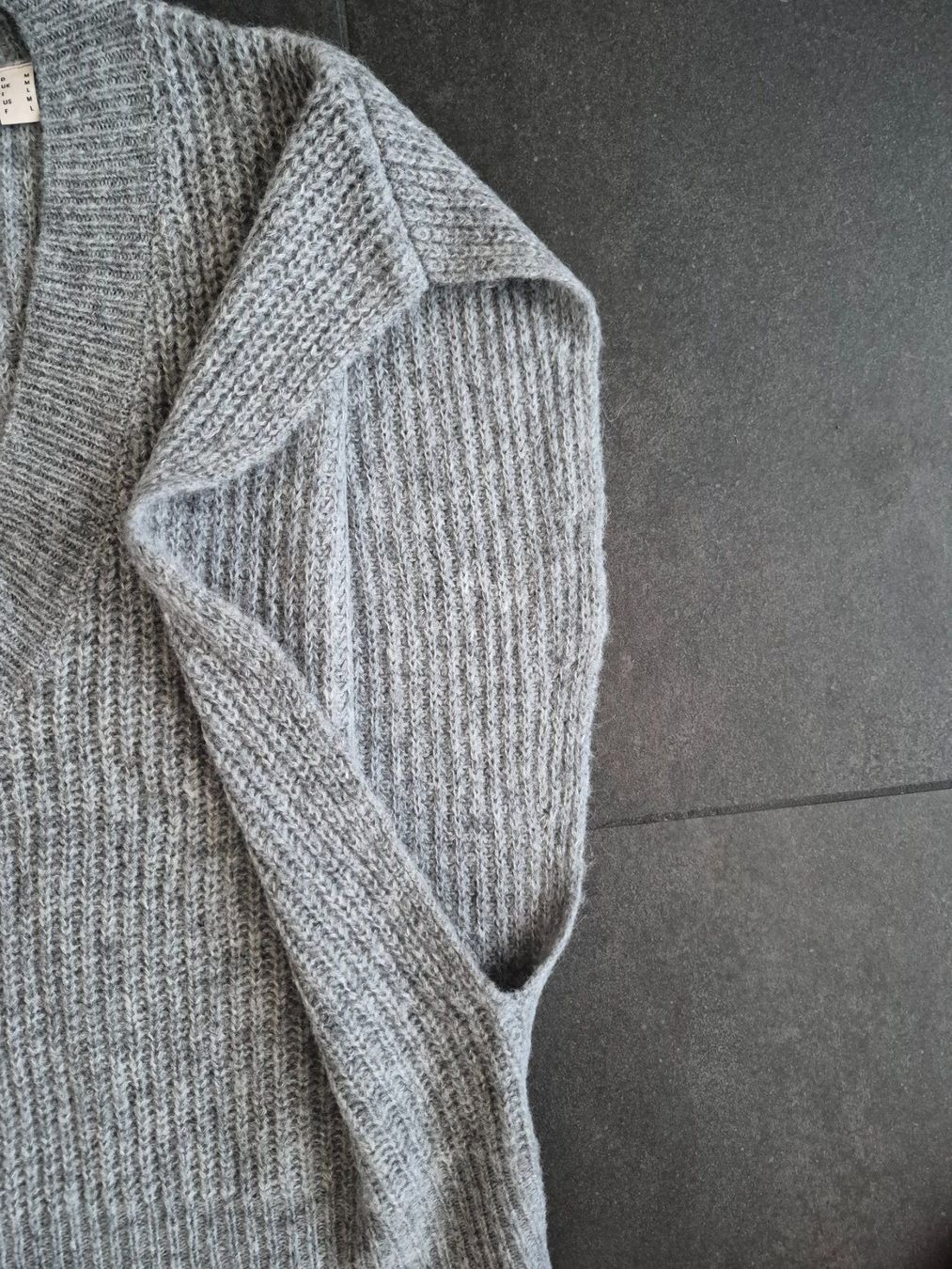 Esprit Maglioni & Felpe: EDC by ESPRIT Pulli Gr. M * grau – Usato da Frick venduto da Baghira84 2