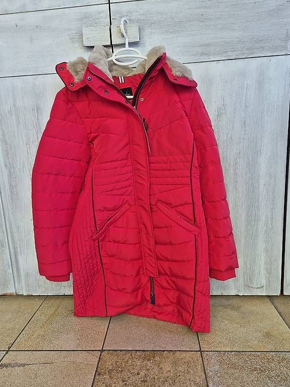 Cappotti: Neuer Wintermantel Gr. 36 – Nuovo e nell'imballaggio originale da Tenniken venduto da sina8680