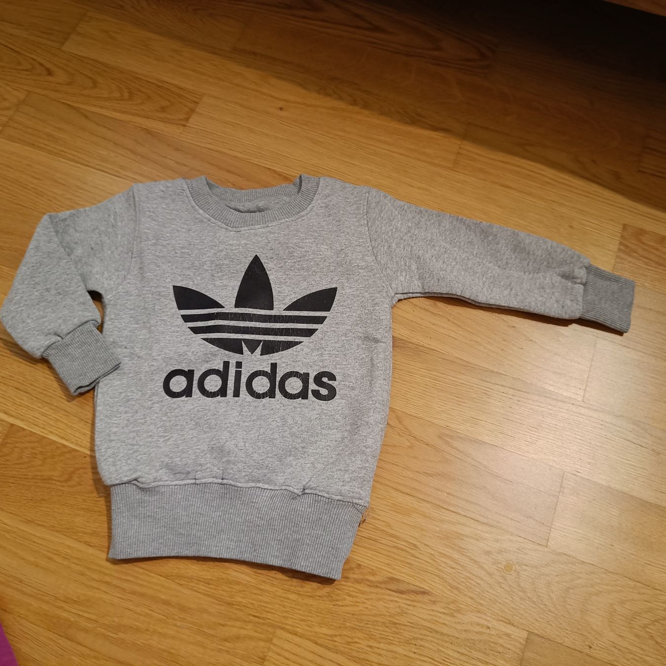 Pulls et sweat-shirts: Pullover Grösse 98 – D'occasion à Jaberg par urig17.