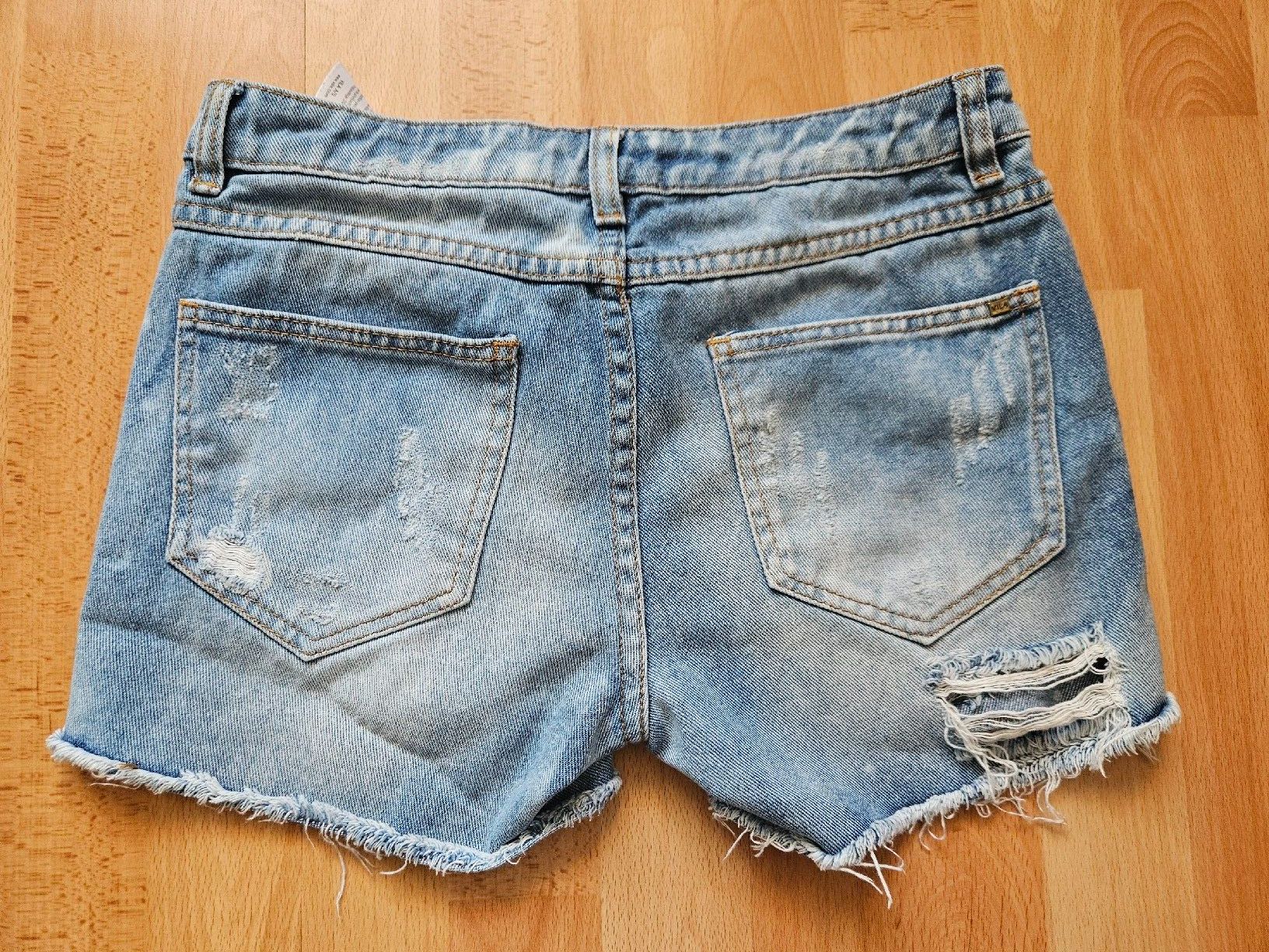 Jeans: Vila Jeans Shorts, hellblau – Gebraucht aus Ebikon von SecondChance_byM 1