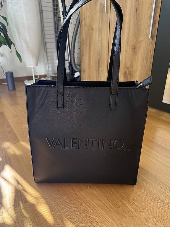 Valentino Taschen für Damen: Valentino Shopping Bag – Neu (gemäss Beschreibung) aus Basel von Lacur4
