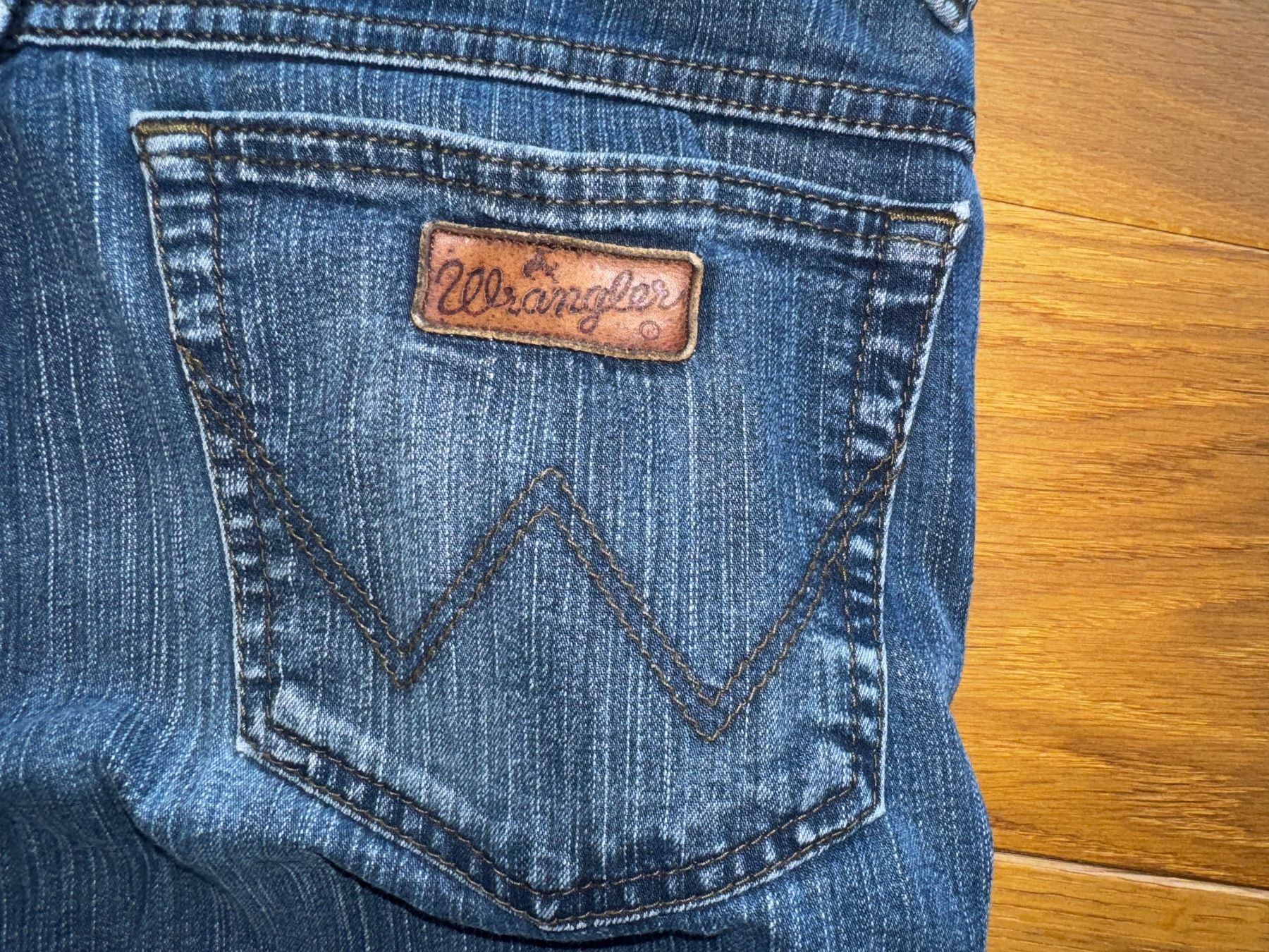 Wrangler Jeans: Wrangler Jeans Straight – D'occasion à Schaan par kri_tsw8 4