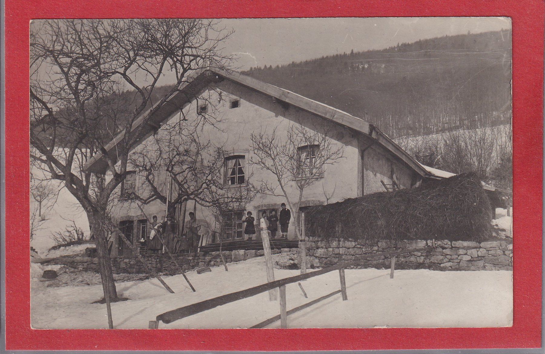 Cartoline postali: Ancienne maison neuchâteloise - 1910 – Usato da Orvin venduto da Pyaeschli