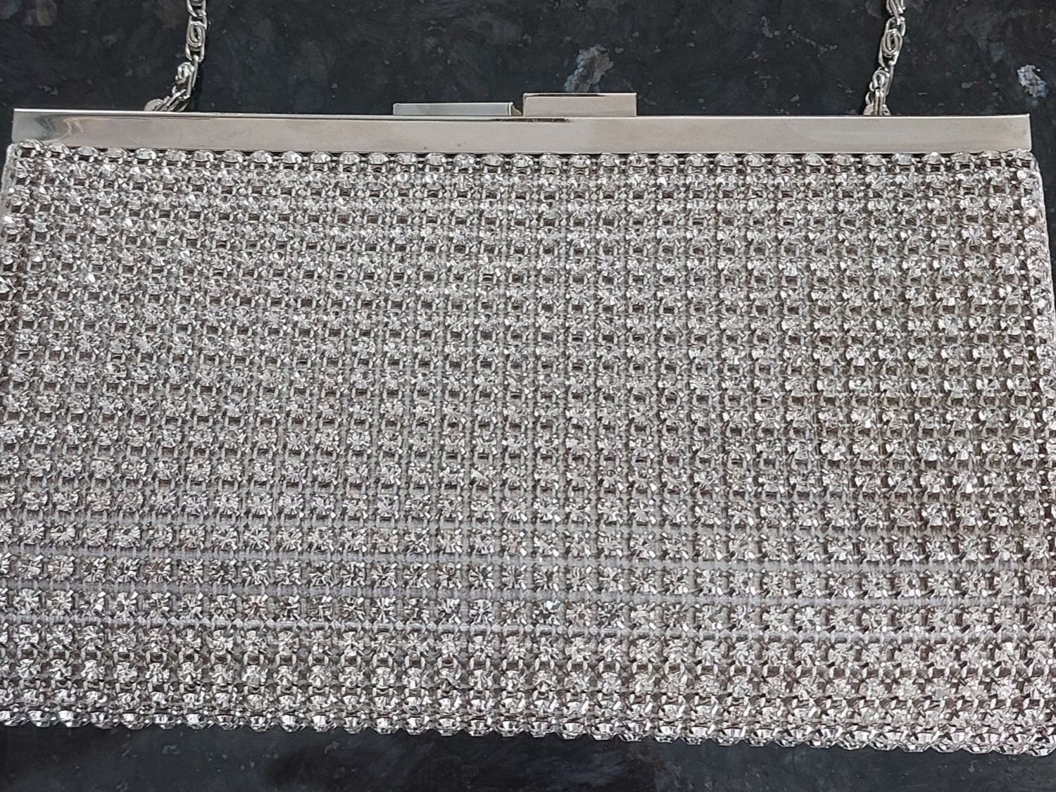 Borse da donna: Festliche Damen Clutch – Usato da Herbetswil venduto da Lipasto 1