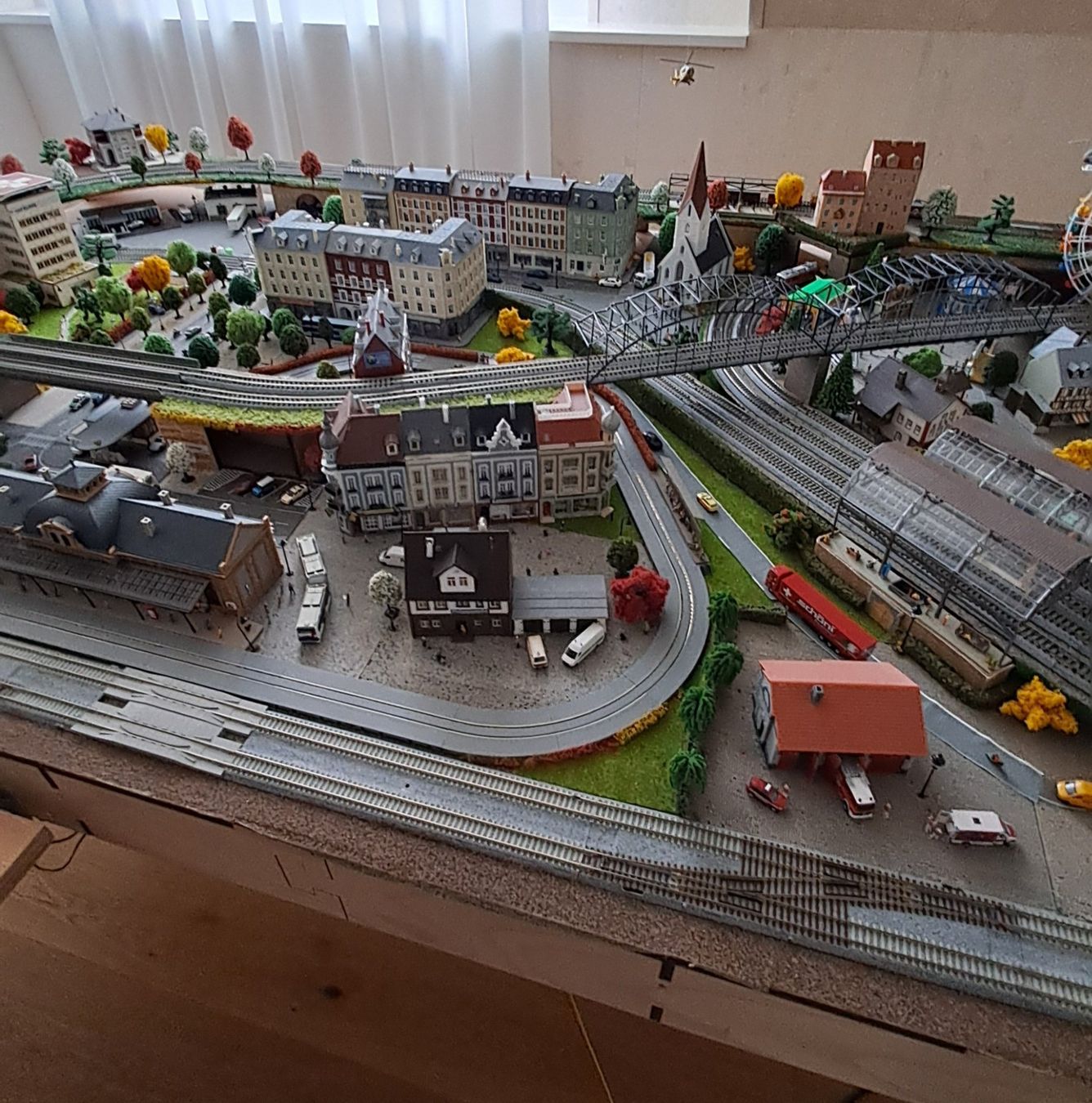 Kato Modelleisenbahnen: Kato-Eisenbahn-Anlage Spur N – Gebraucht aus Rorbas von susinchen 6