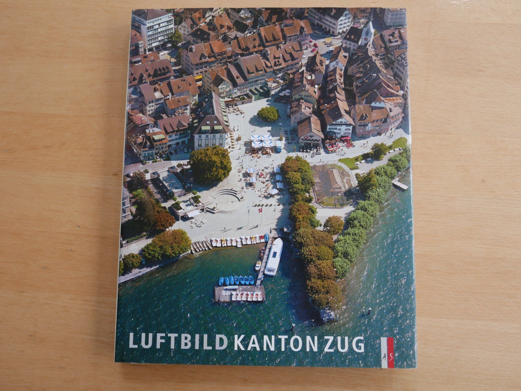 Libri: Luftbild Kanton Zug - Einzigartige Luftaufnahmen – Usato da Rotkreuz venduto da nigal