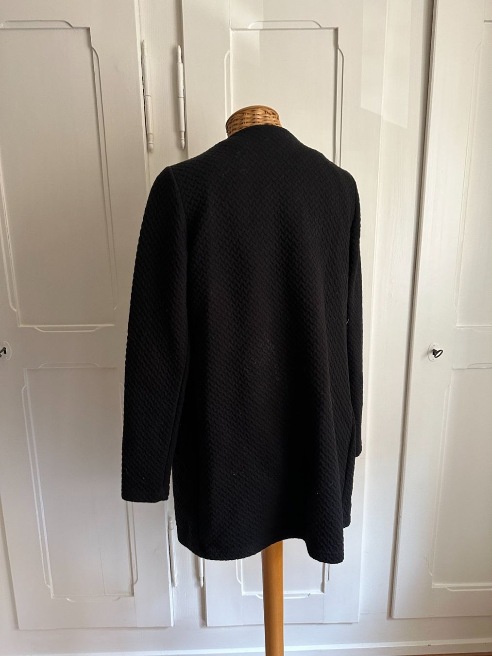 Vila Jacken: VILA - Jacke schwarz XS – Gebraucht aus Zürich von Diazaio 2